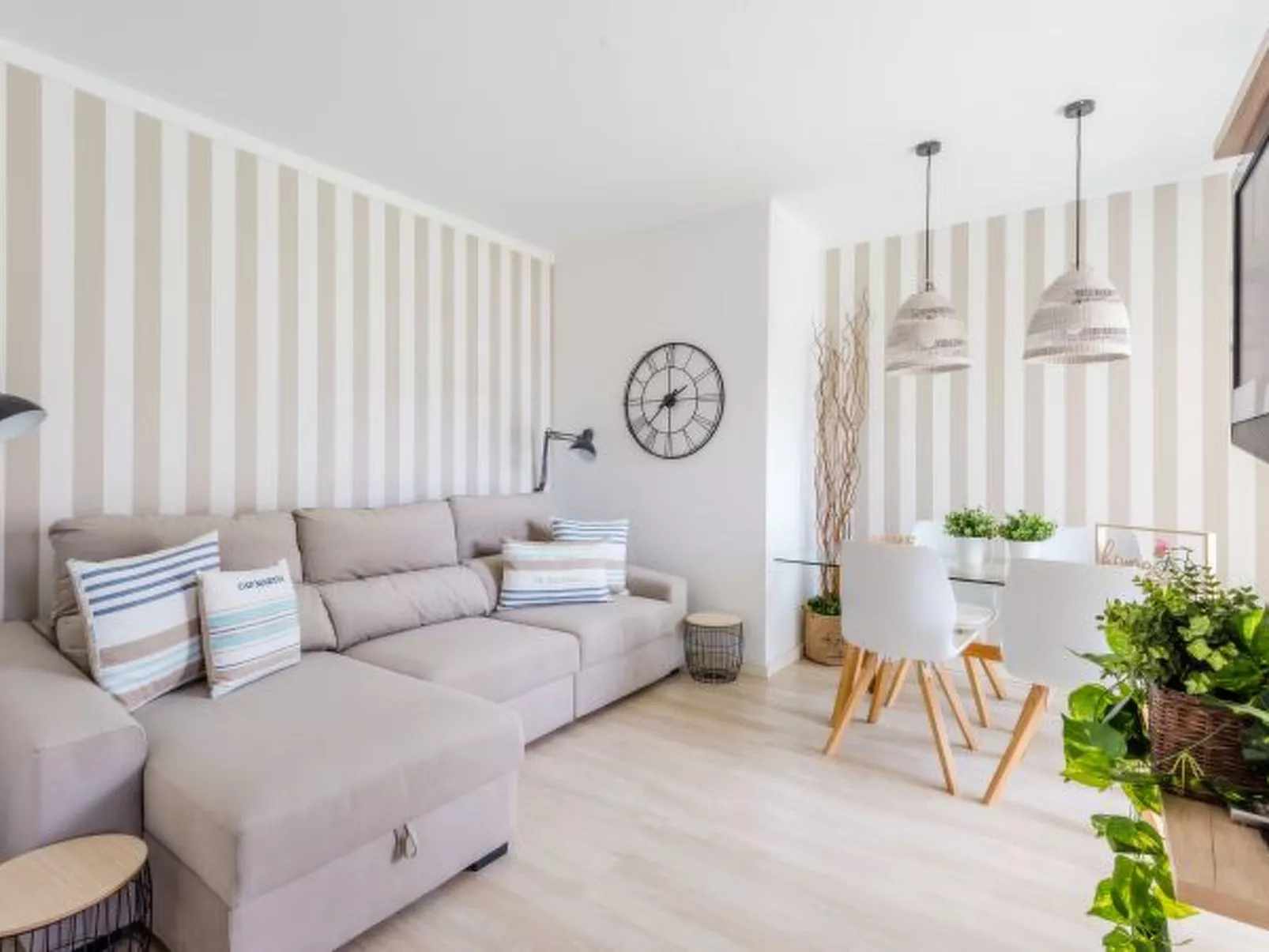 Alfamar Apartment at Praia da Falesia - Binnen