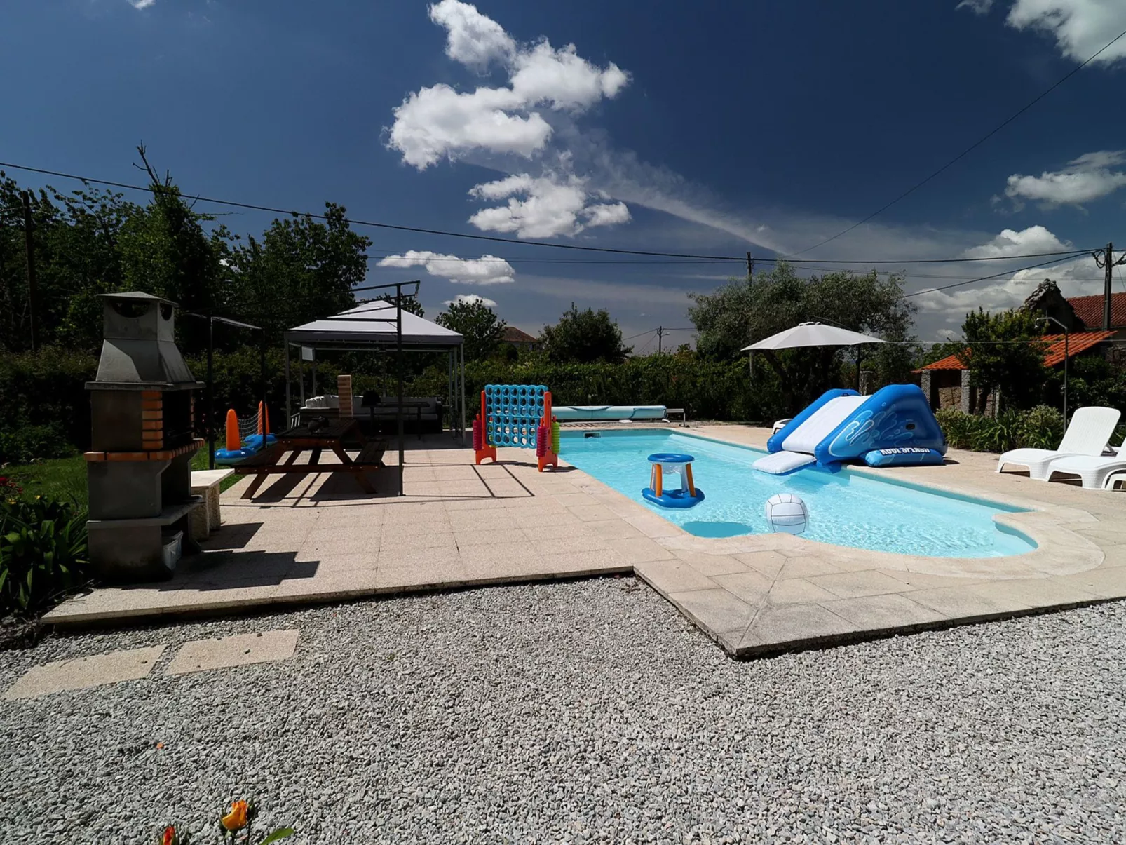 2-Zimmer-Wohnung beheizter Pool - Buiten