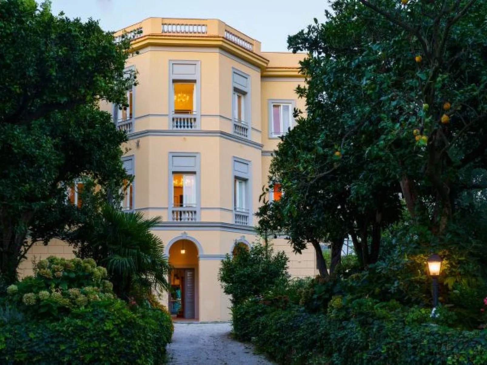 Il terrazzino di Villa Preziosa al Pizzo - Image-tags.info