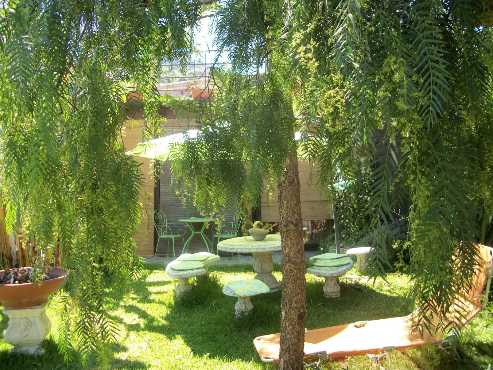 Feiertageora - Graziella's Garten - Atelier - Buiten