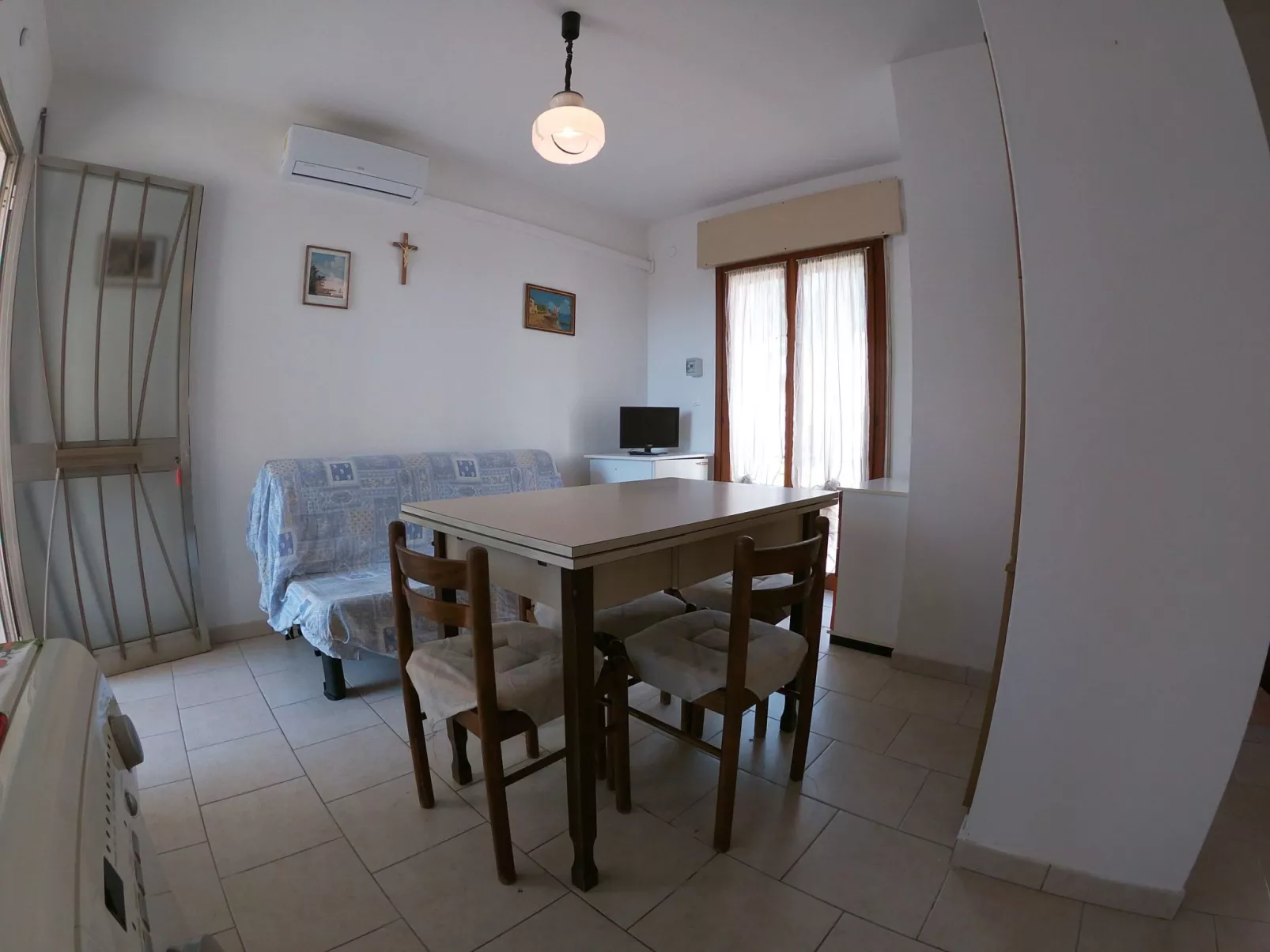 Dreizimmerwohnung Tata 98 50 m vom Meer entfernt - Image-tags.info