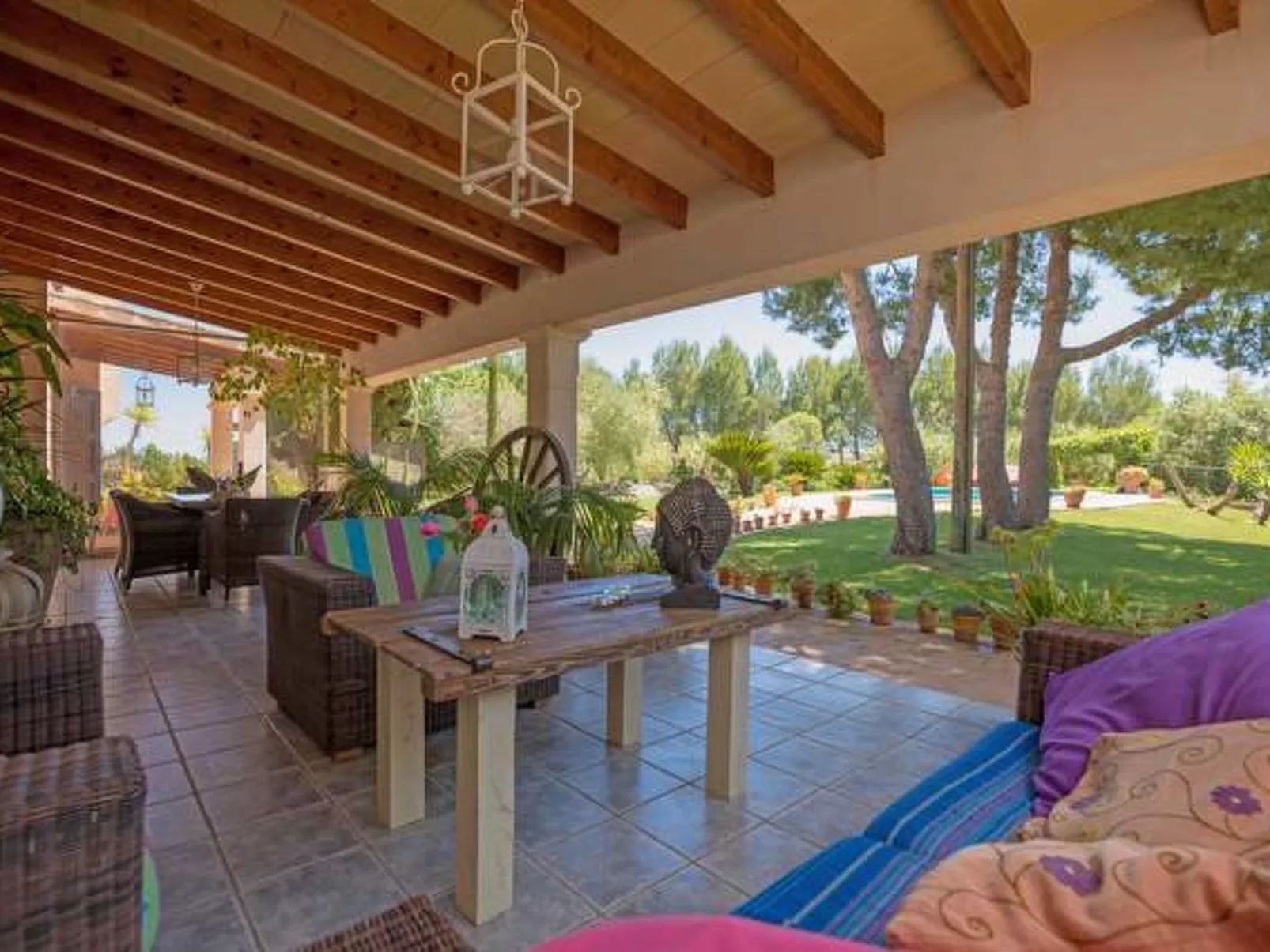 San Vicente - Binnen