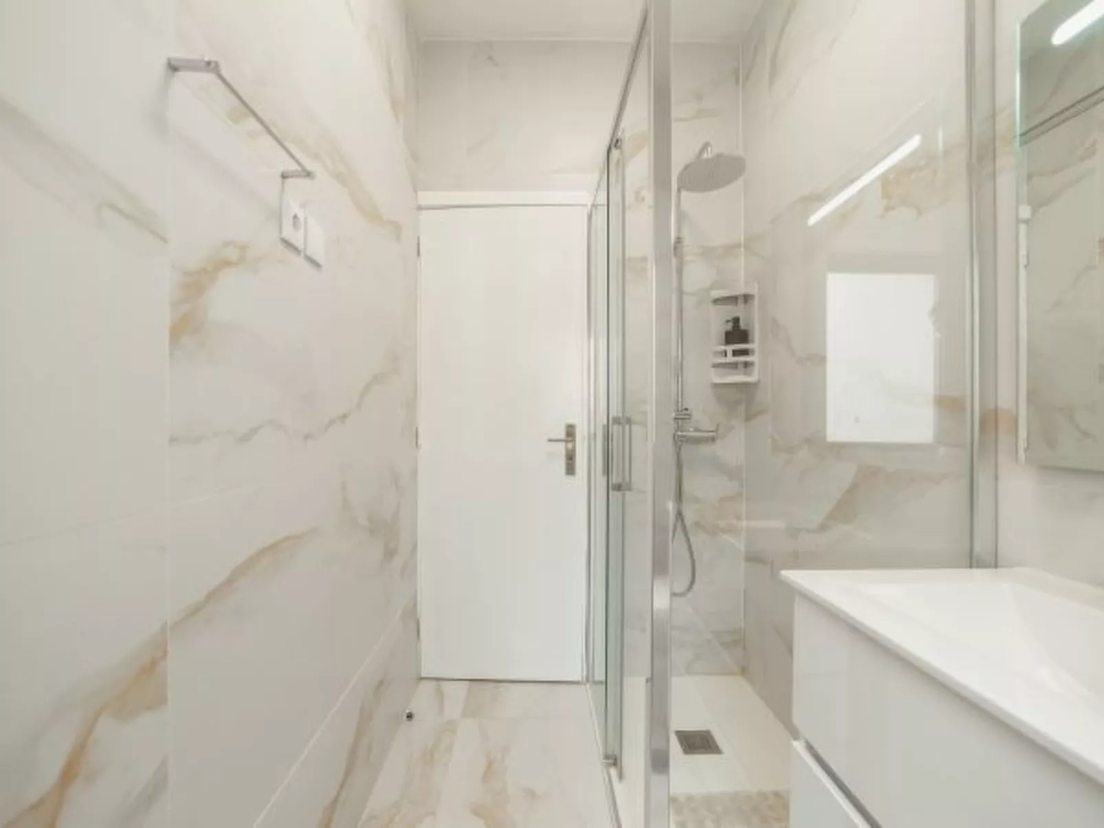 SUMMER FLAT by VACATIONY - Binnen