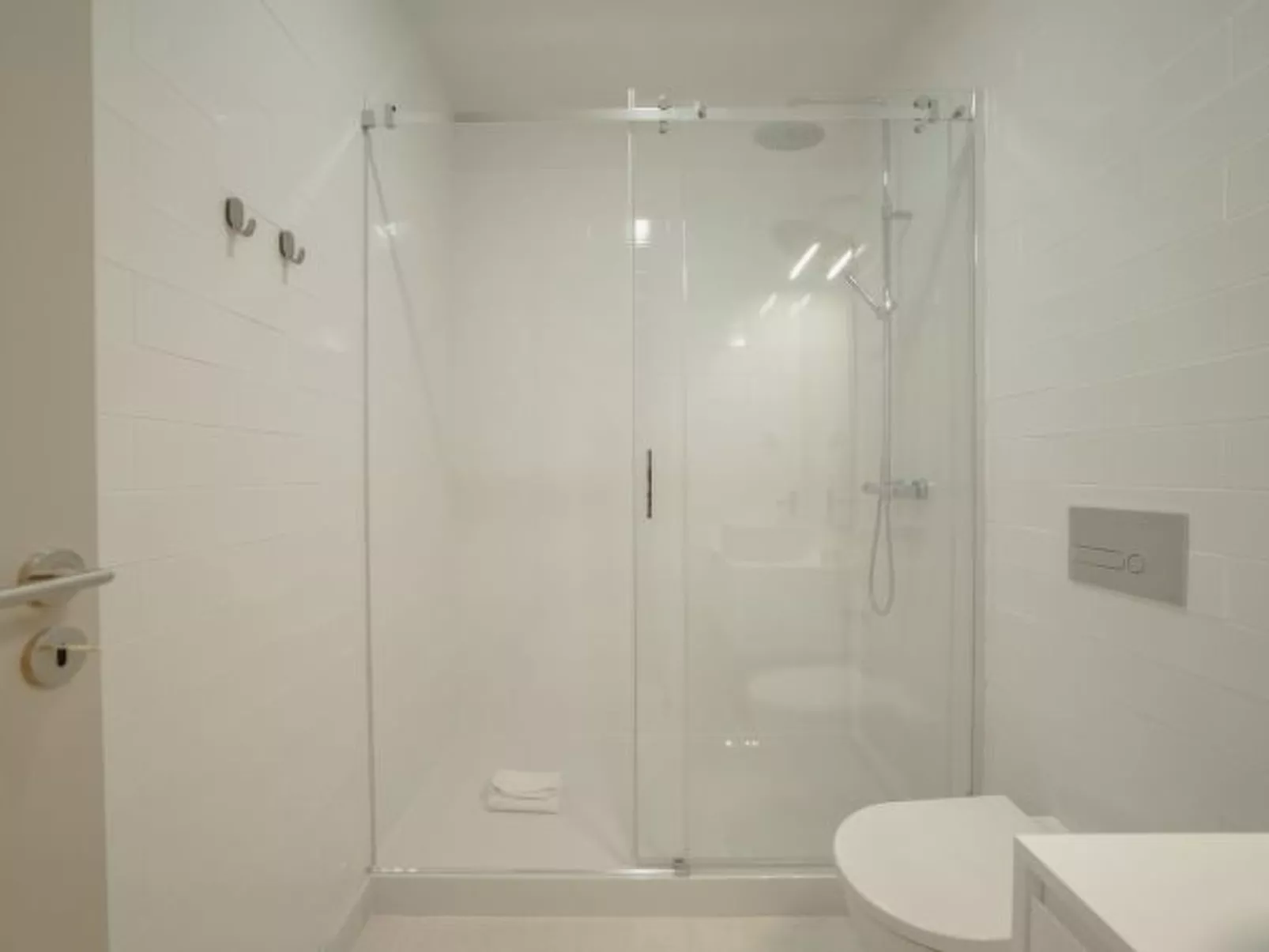 LEGACY OPORTO PREMIUM APARTMENT C by VACATIONY - Binnen