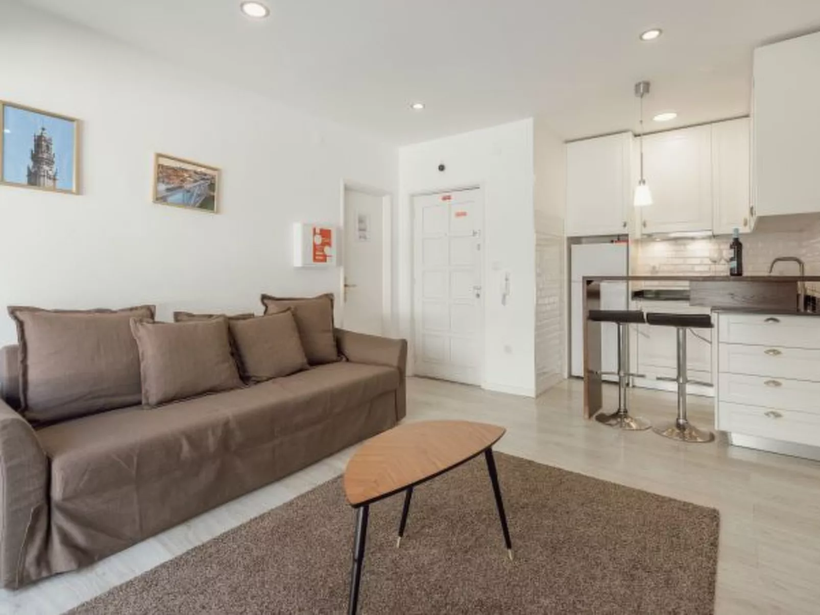 PATEO IN LAPA CITY CENTER by VACATIONY - Binnen