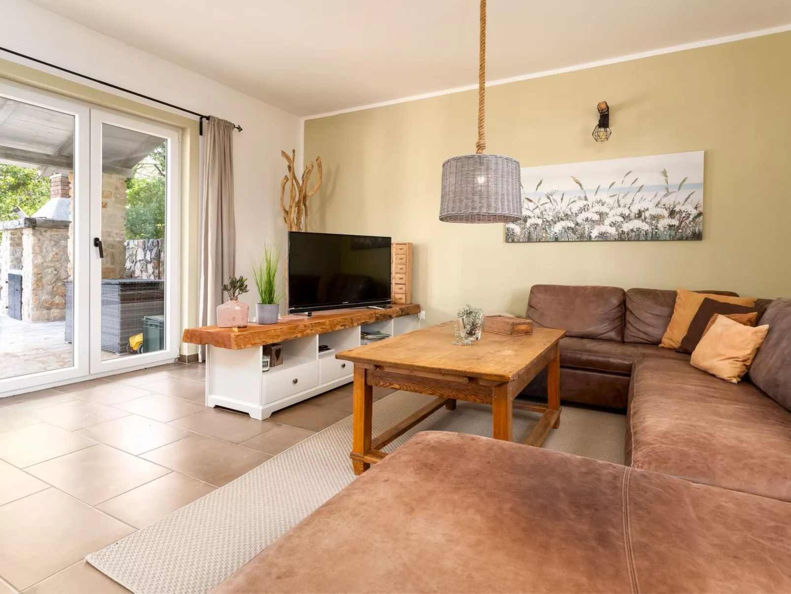 Eine luxuriöse Villa "Maslina" mit Pool und Grill - Binnen