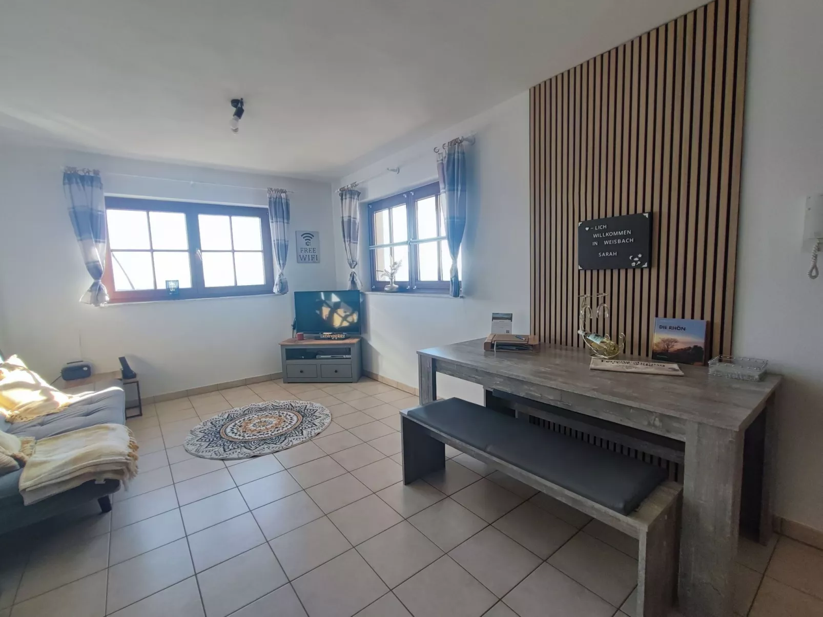 Look wide - Image-tags.info