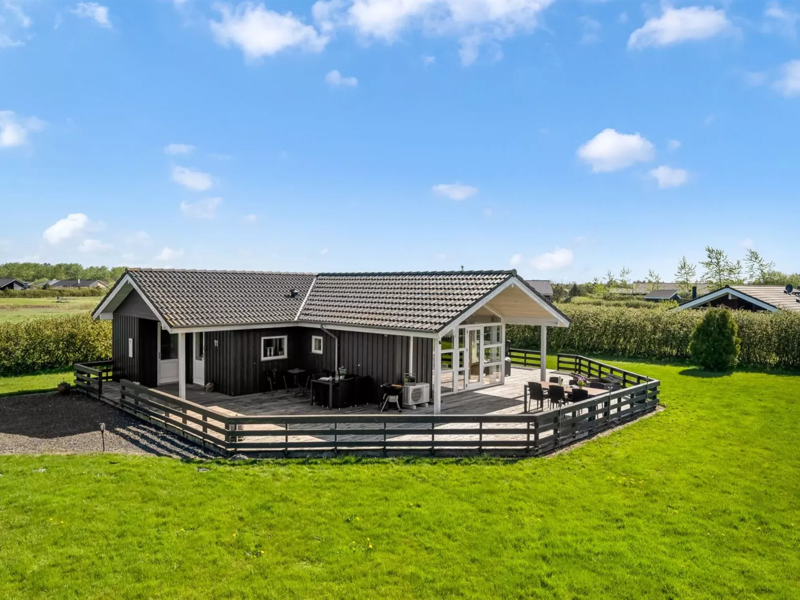 "Asgard" - 800m to the fjord - Buiten