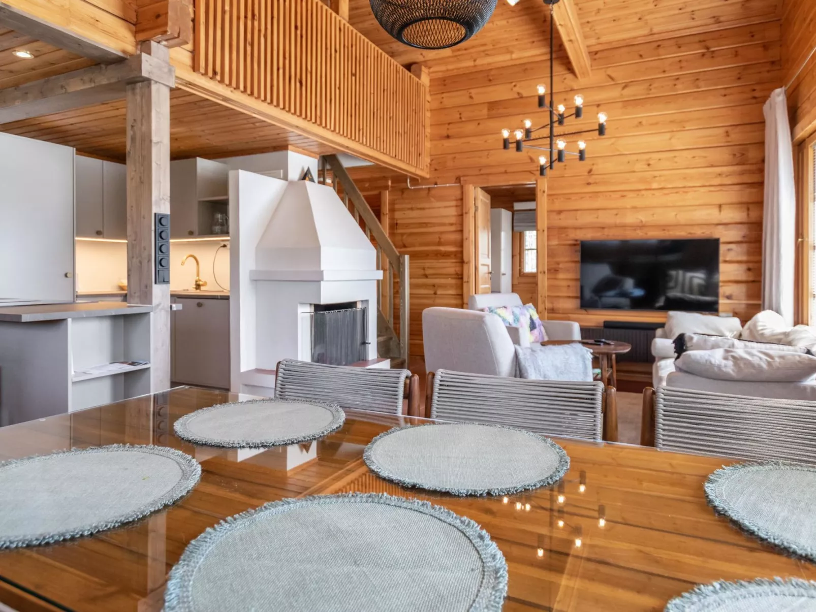 Villa virkeä - Binnen