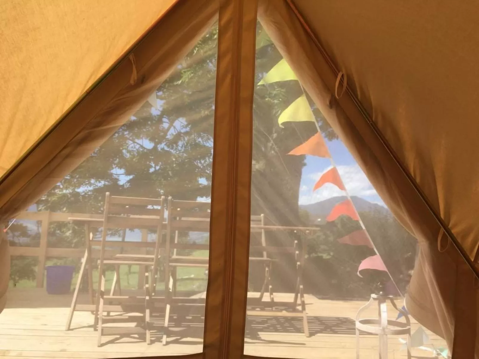 Zeltferien Into the Wäid "Zelt unter der Esche" - Image-tags.info