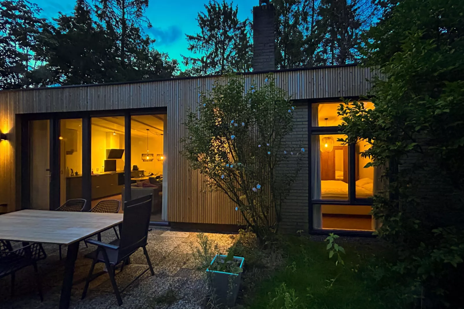 Duo Suite wellness-Buitenkant zomer