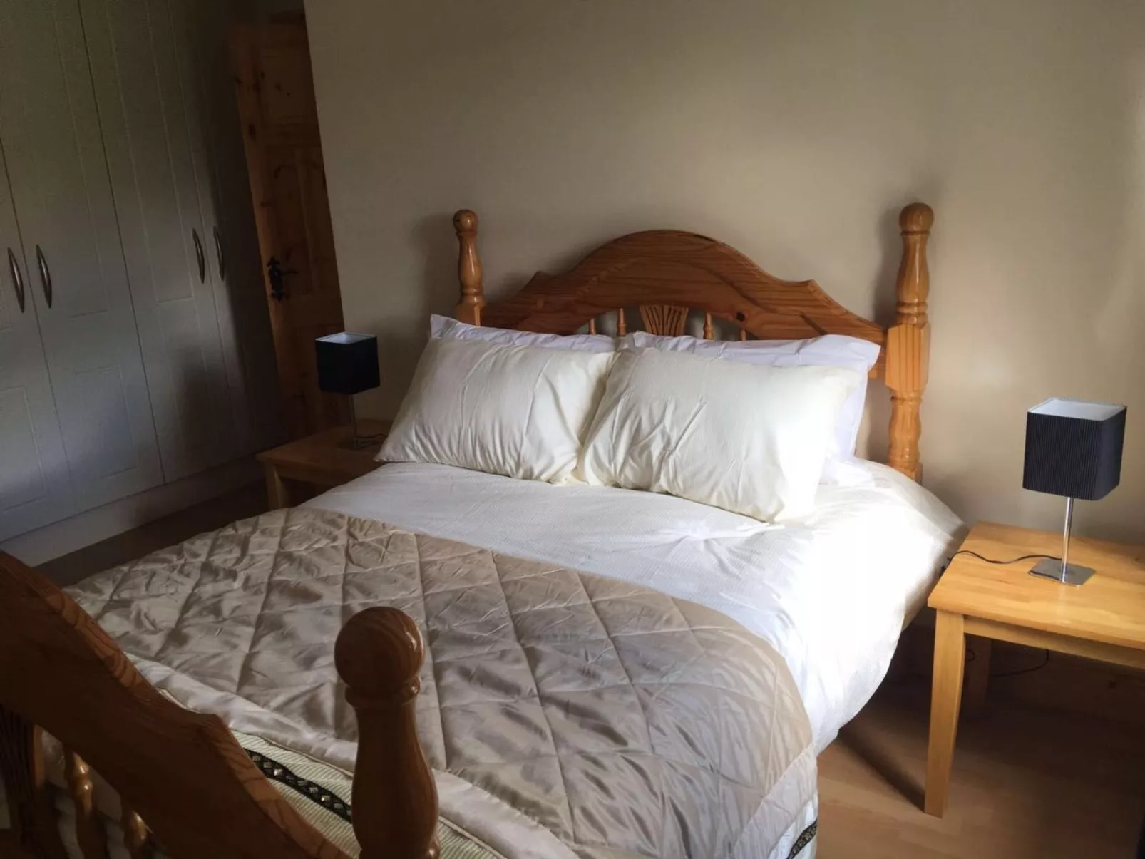 Mit eigenem Garten - Binnen