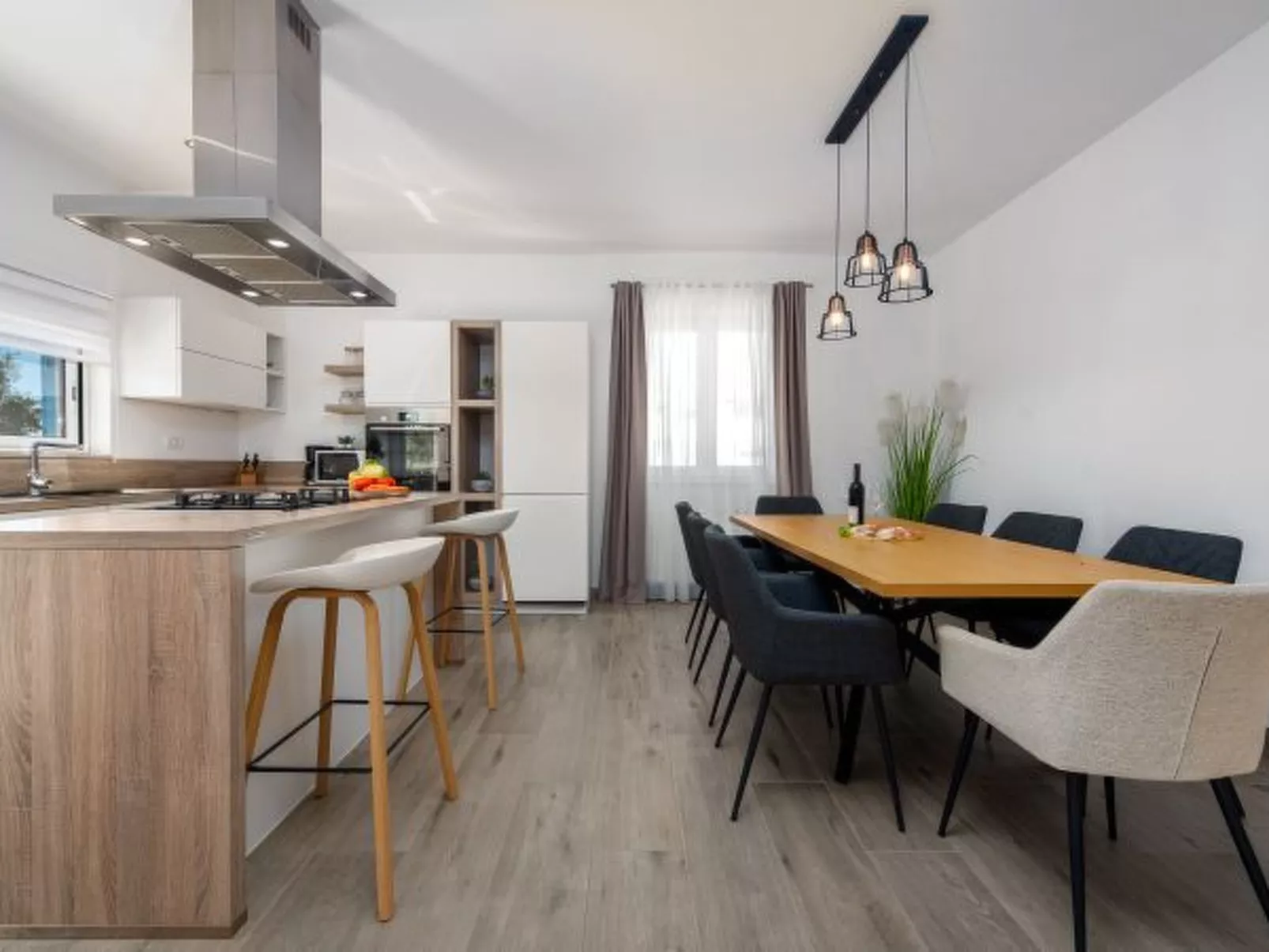 Casa Kamber with pool - Image-tags.info