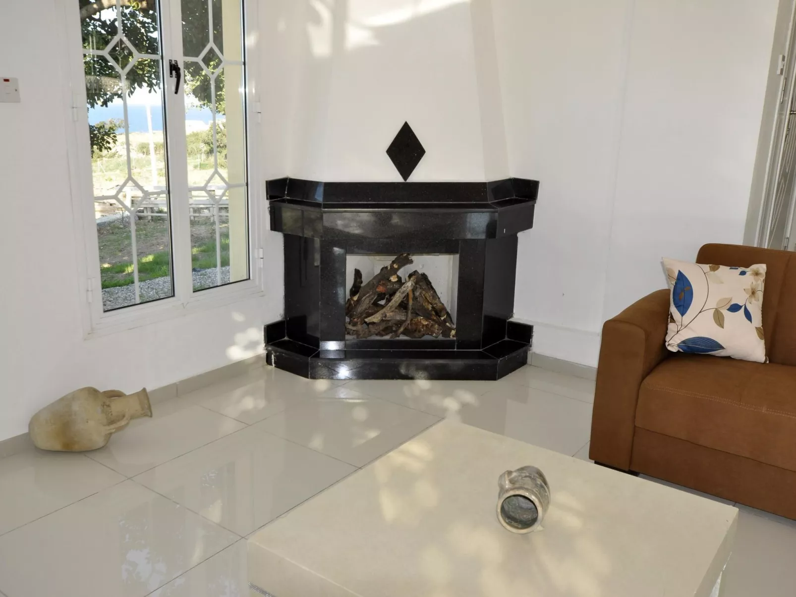 Ferienvilla mit Blick auf das Wasser - Image-tags.info