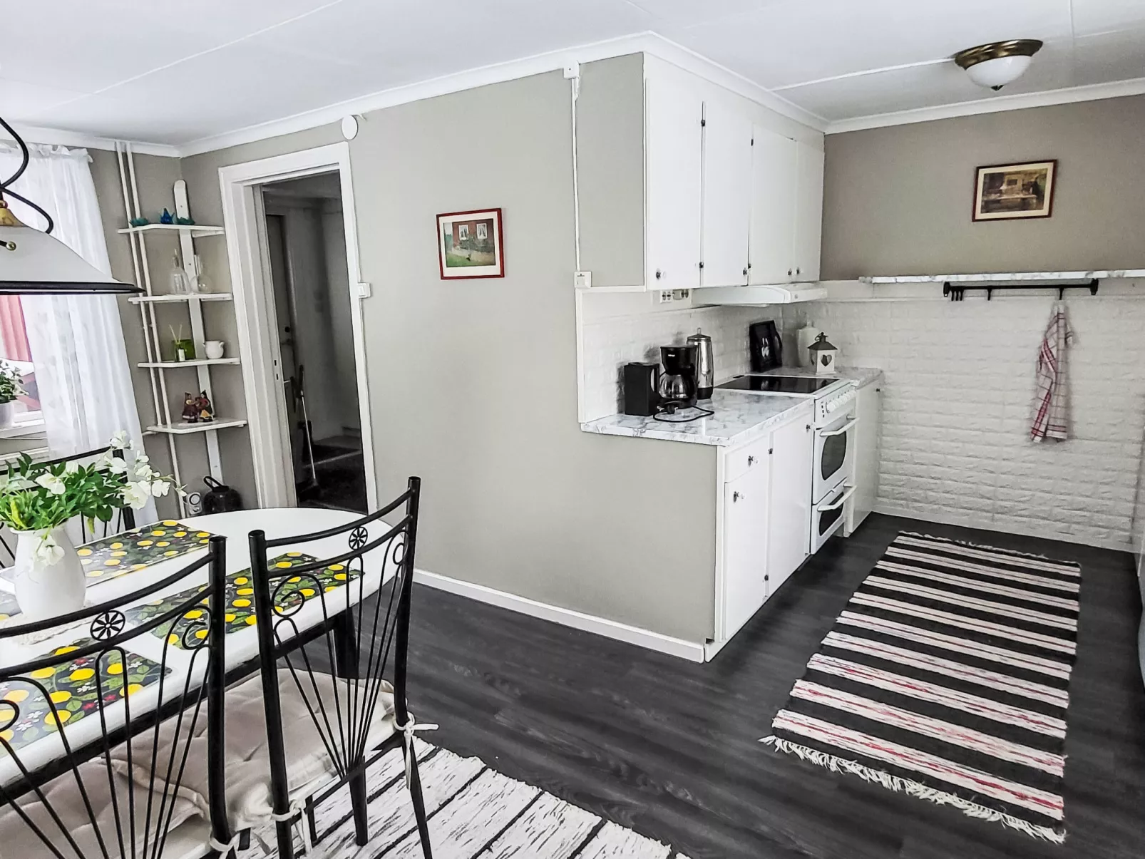 Äppelgården - Binnen