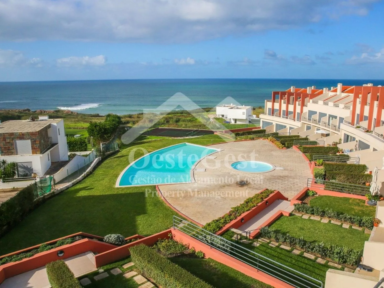 Haus Menezes - Buiten