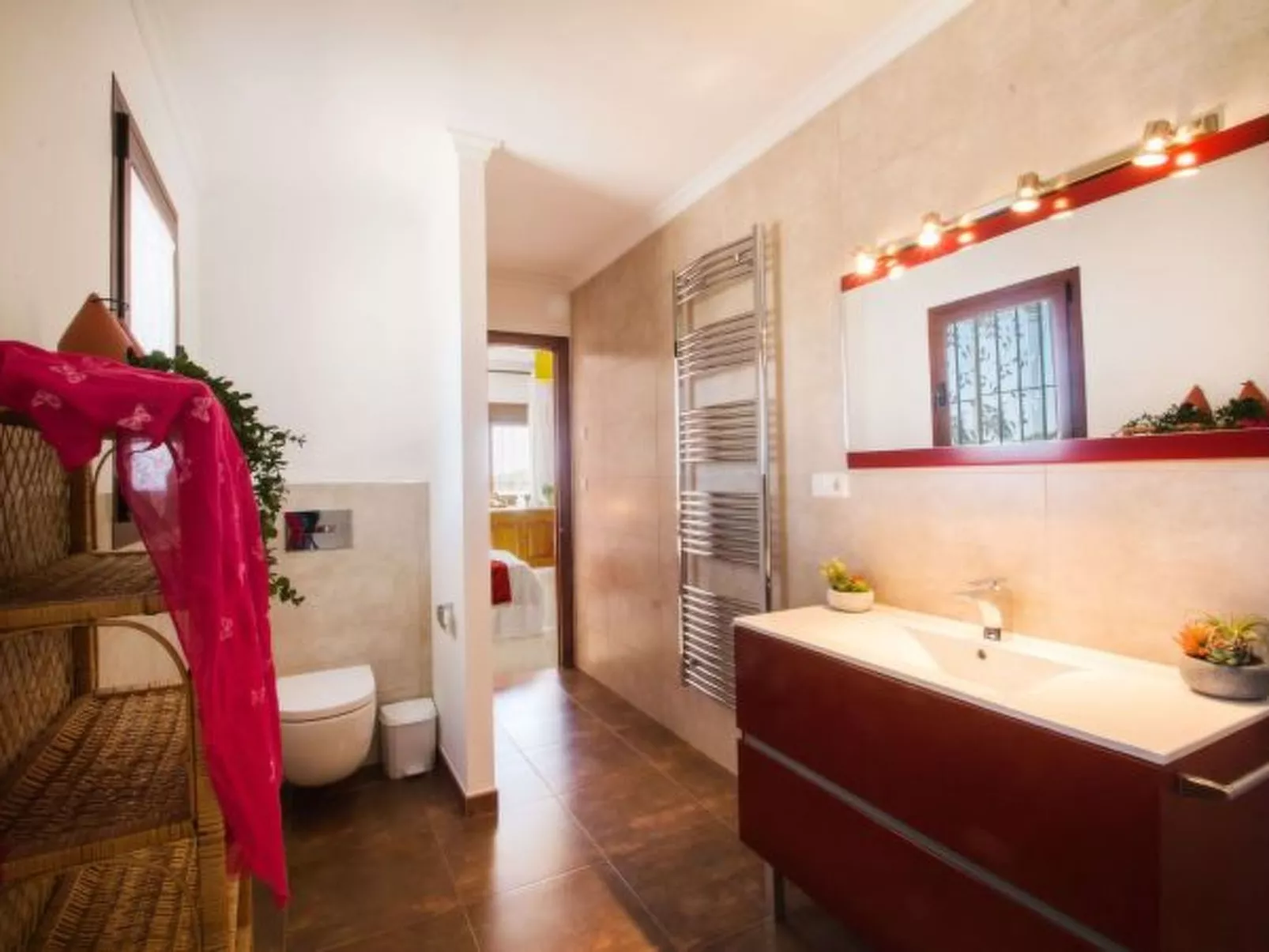 Villa Moskoa - PlusHolidays - Image-tags.info