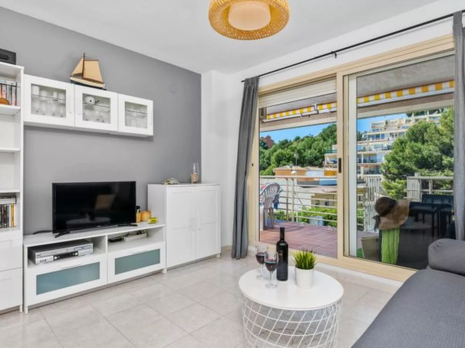 Apartamento Zeus 6 - PlusHolidays - Image-tags.info