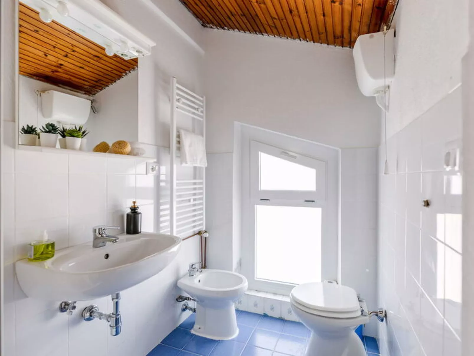 Sopraloreto Apartment - Image-tags.info