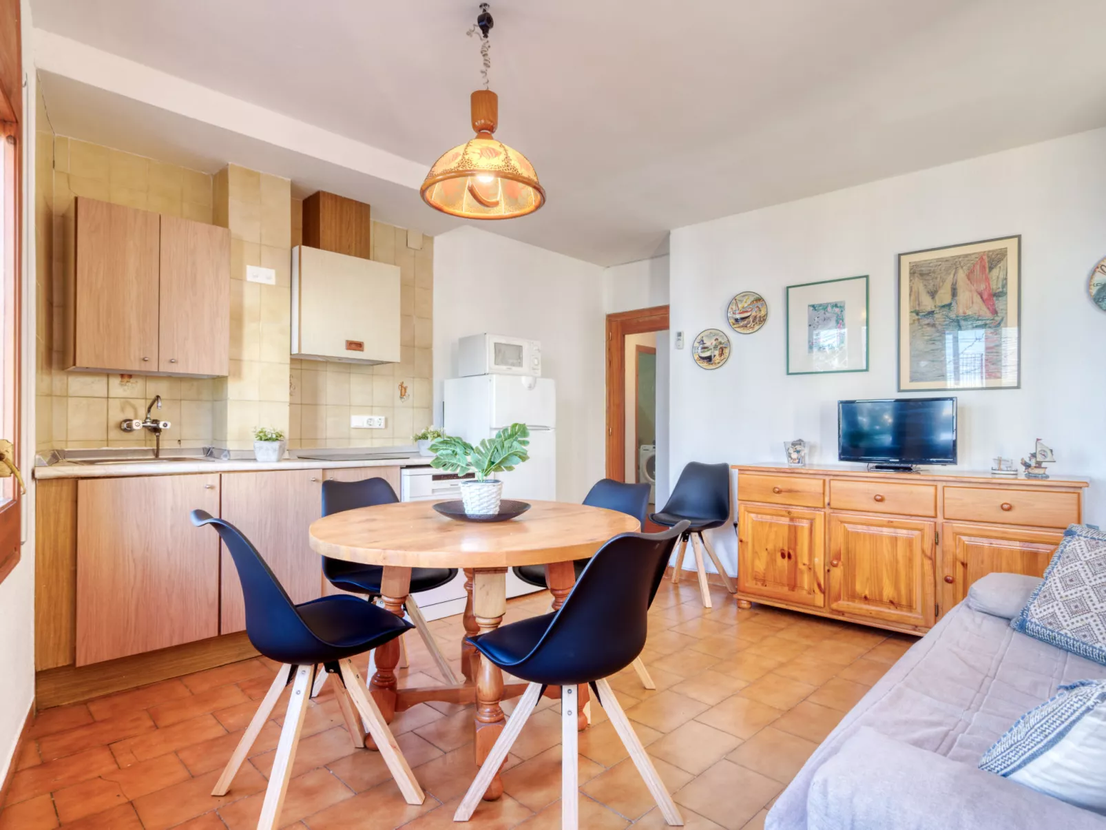 Centro peatonal Roses - Binnen