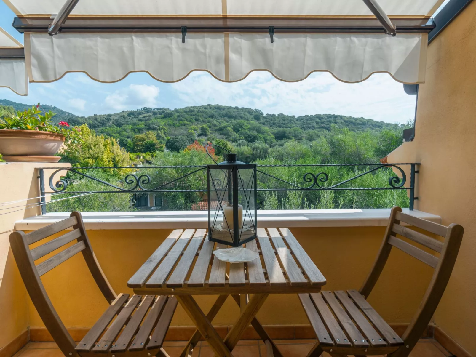 Gästezimmer der Villa Mirella - Buiten