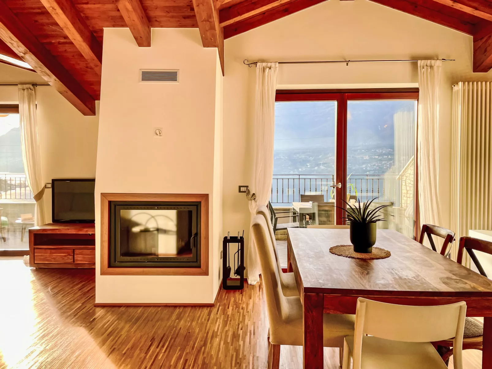 Lake View Penthouse - Binnen