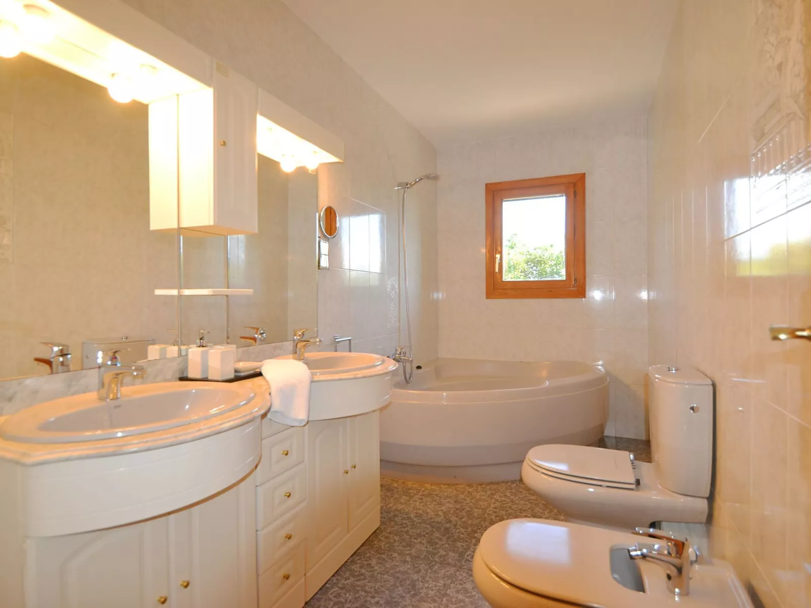 Wunderschön restauriertes Landhaus - Binnen