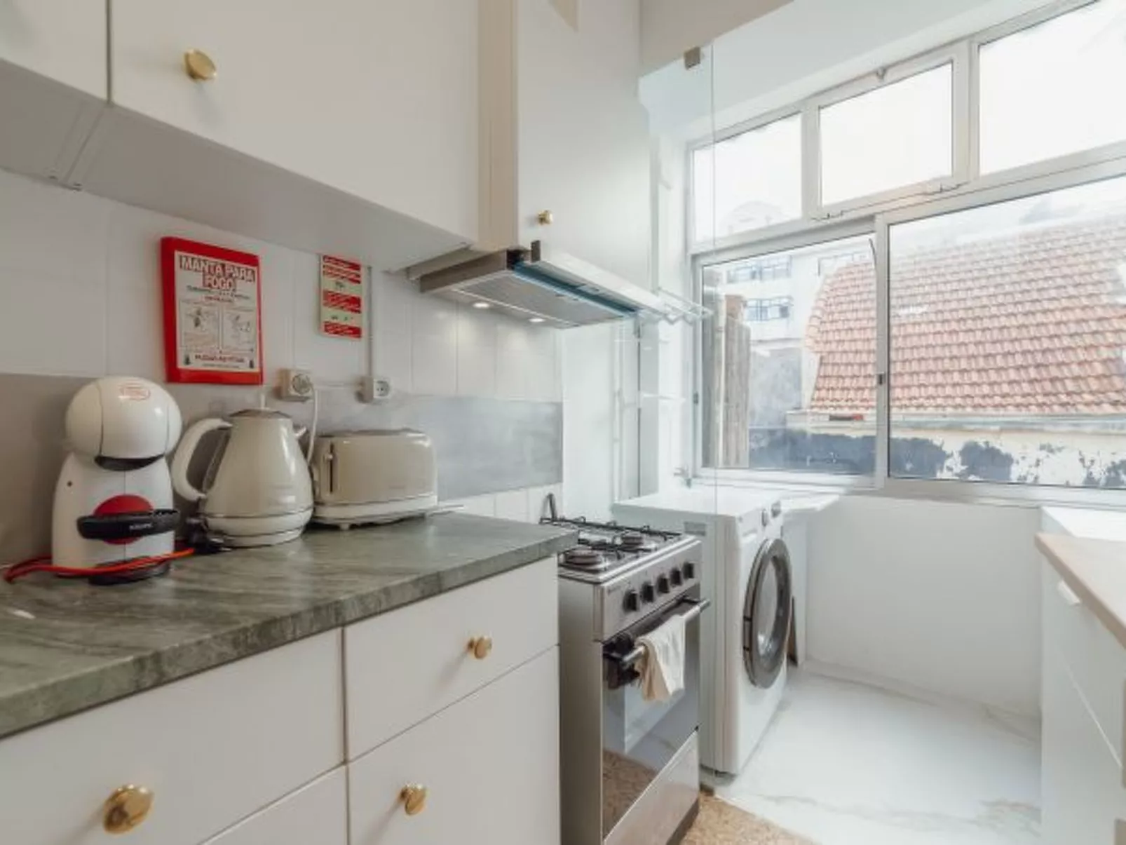 SUMMER FLAT by VACATIONY - Binnen