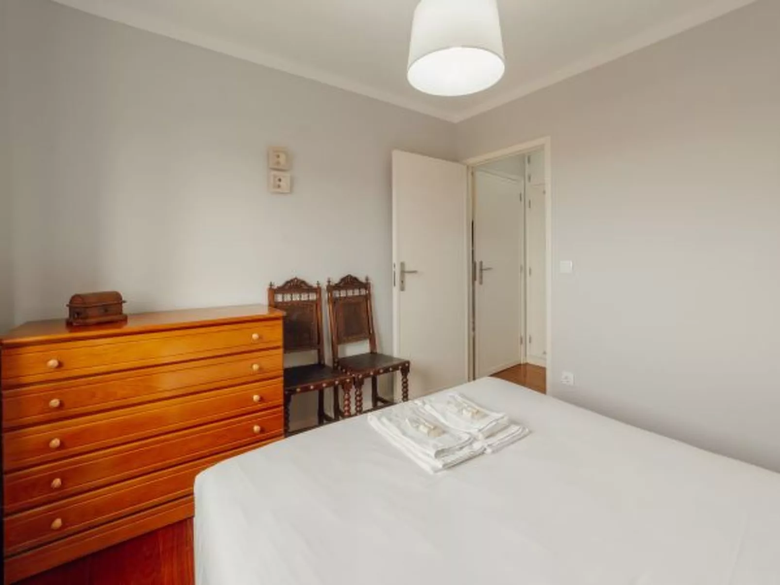 ESPINHO SEAWALK AND SEAVIEW by VACATIONY - Binnen