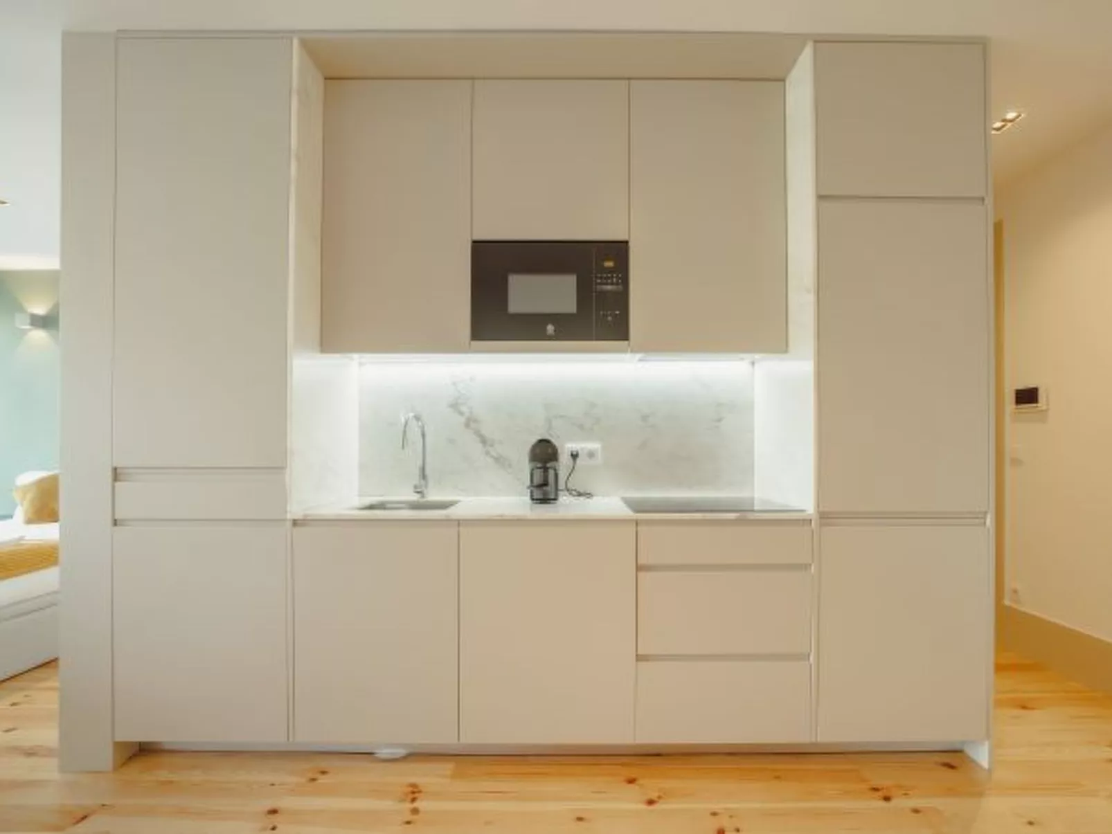 LEGACY OPORTO PREMIUM APARTMENT C by VACATIONY - Binnen