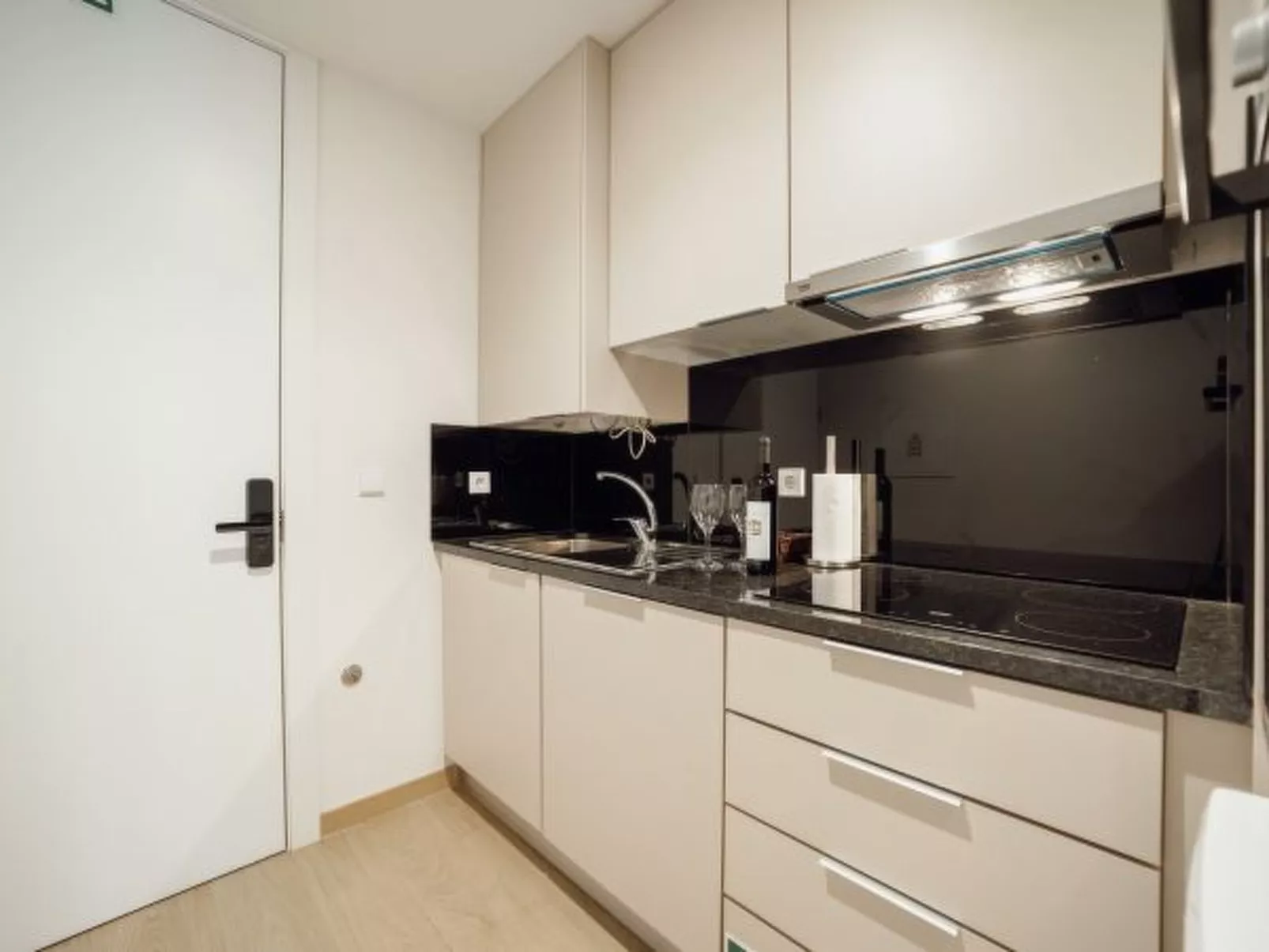 CARMO RESIDENCE PORTO - SRA DO CARMO by VACATIONY - Binnen