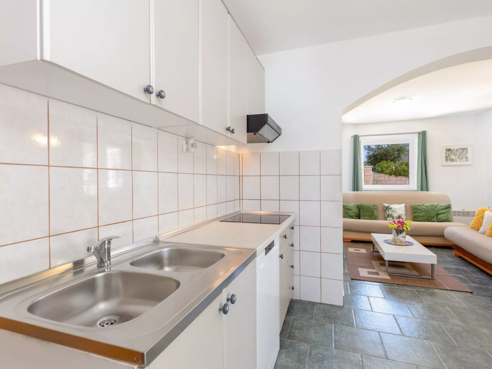 Wohnung "Maya S" mit Terrasse - Binnen