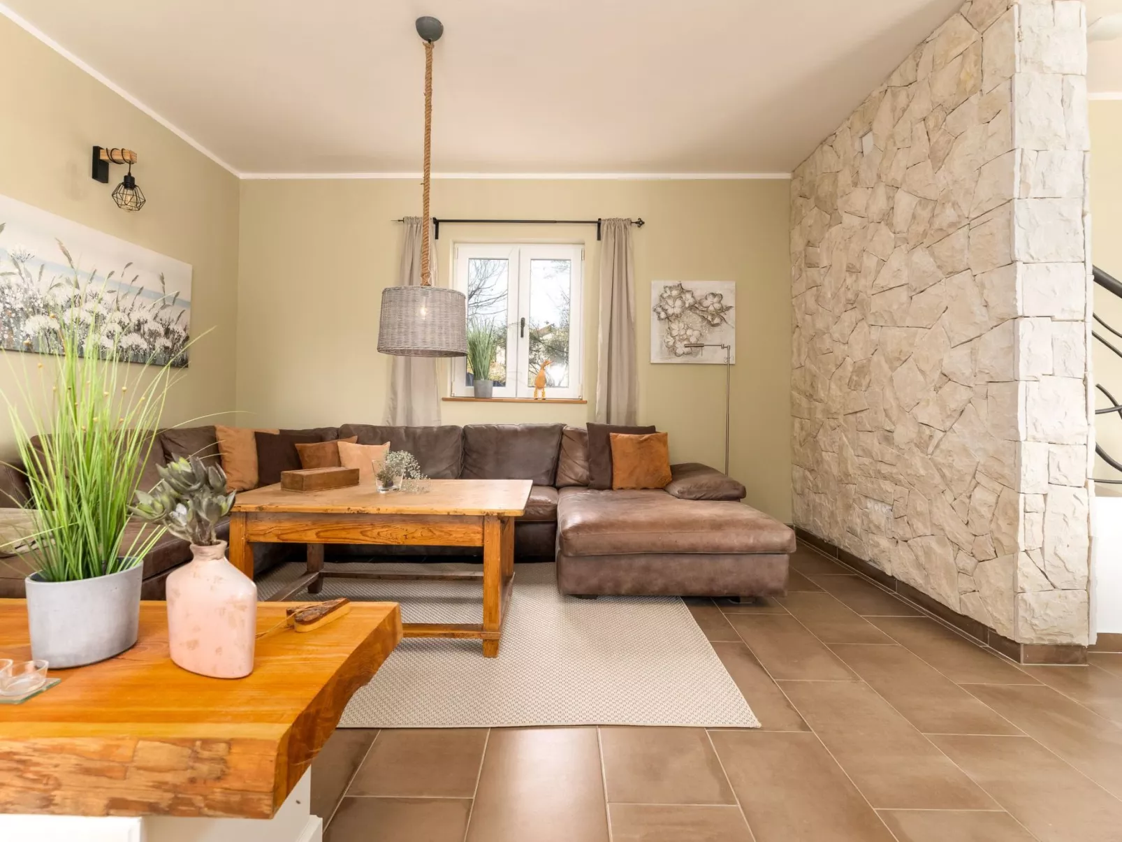 Eine luxuriöse Villa "Maslina" mit Pool und Grill - Binnen