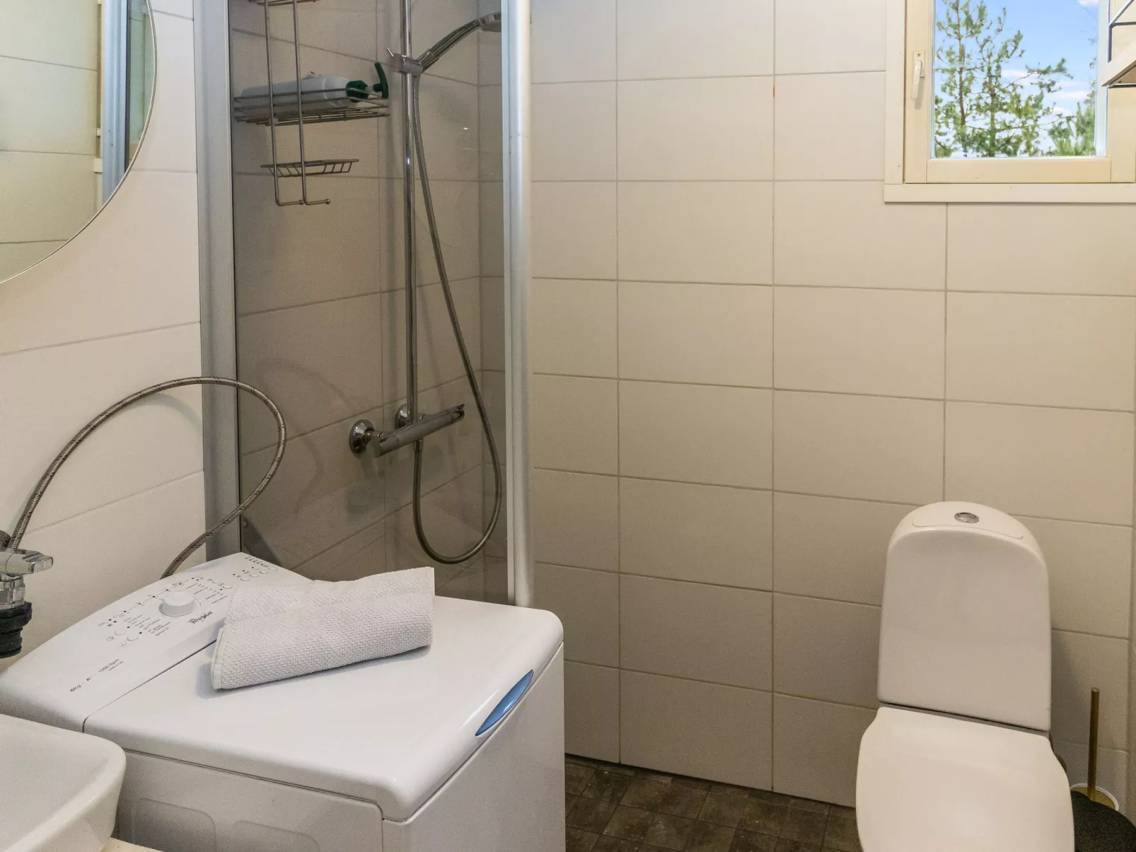 Korpilammenhuvilat 7a - Binnen