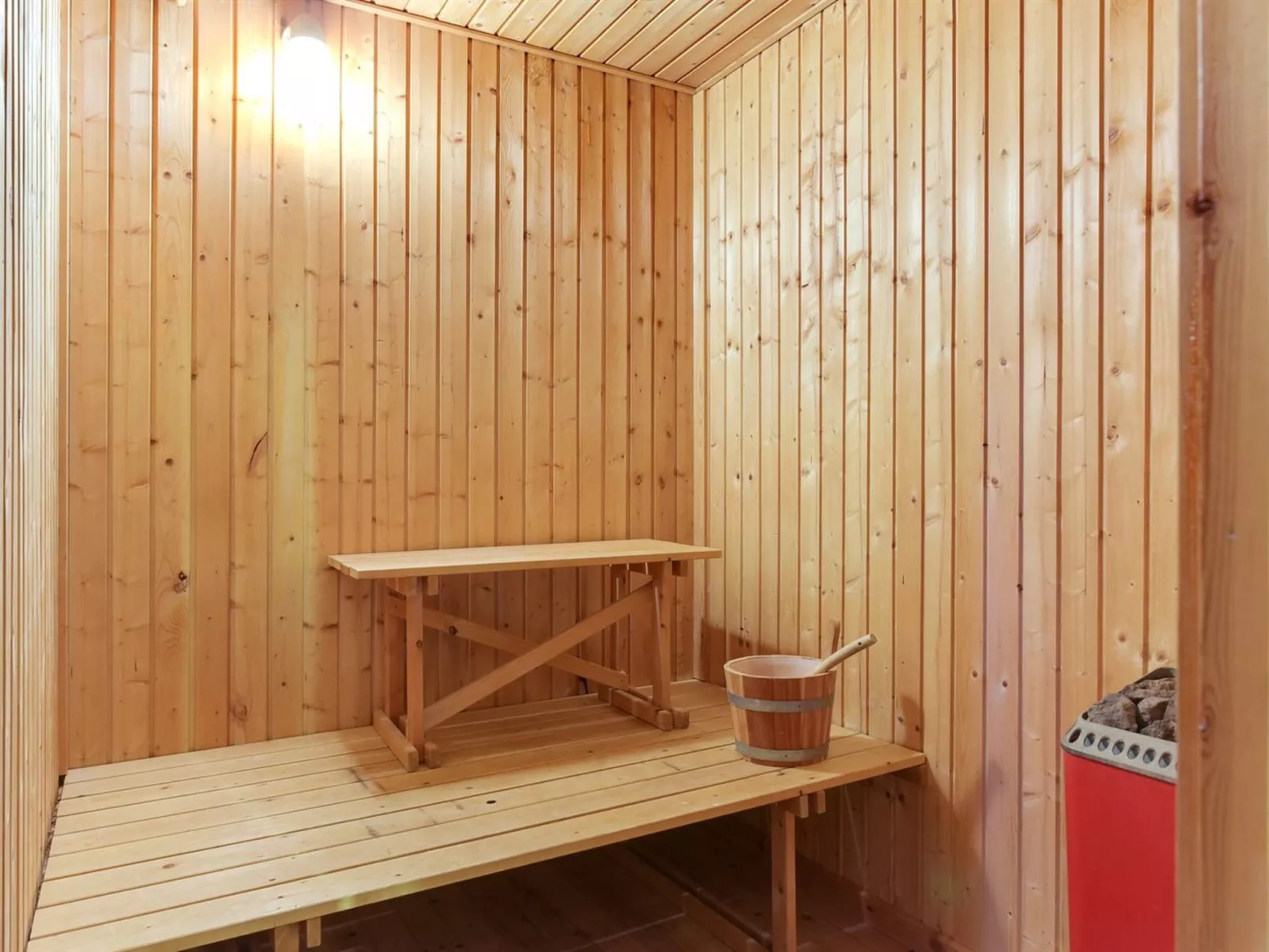 "Ingebore" - 350m from the sea - Binnen