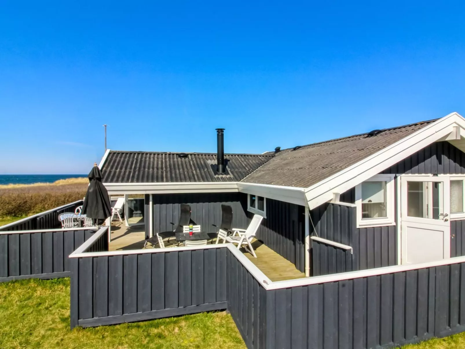 "Minka" - 58m from the sea - Buiten