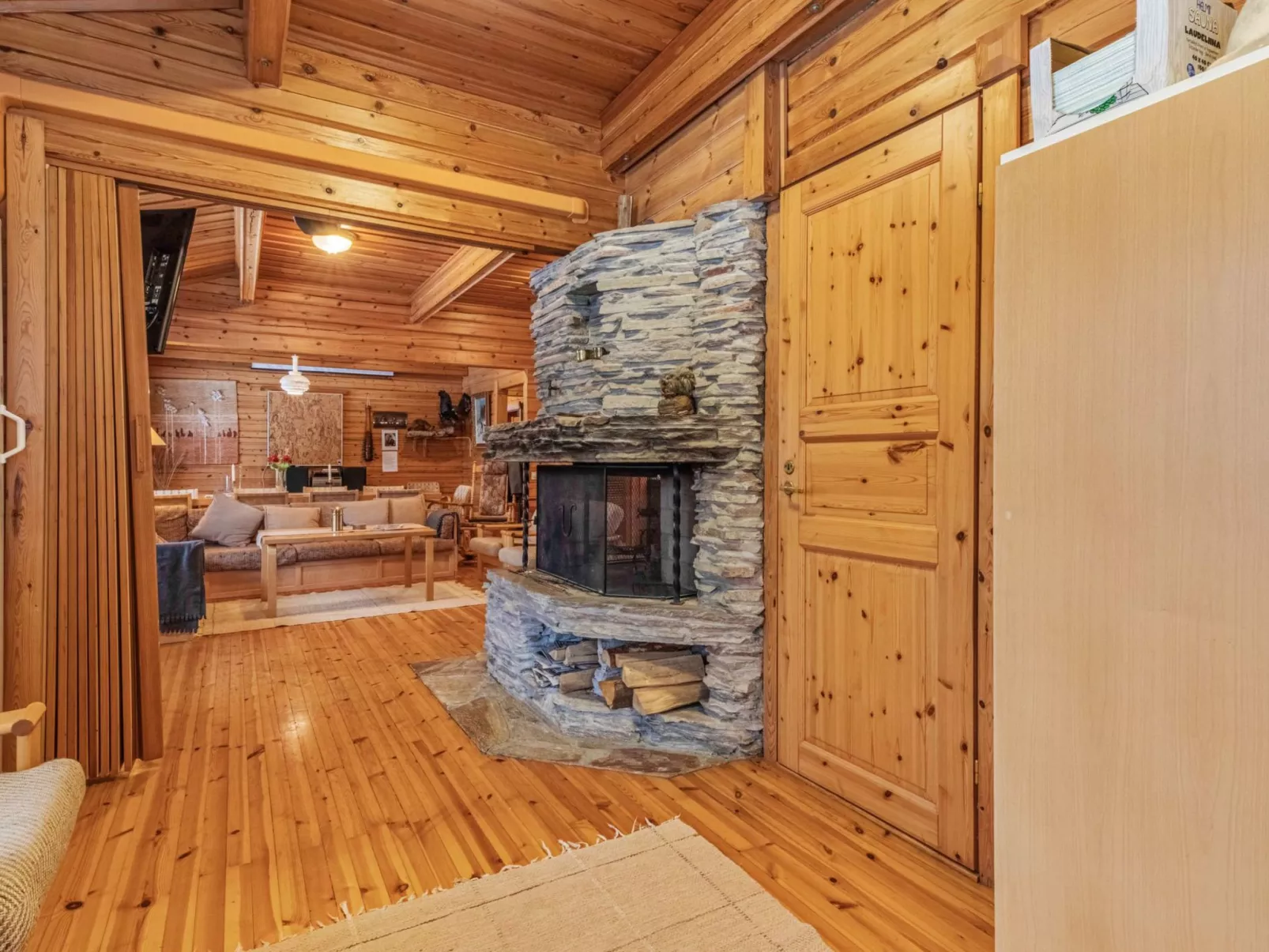 Unnukkamaja - Binnen