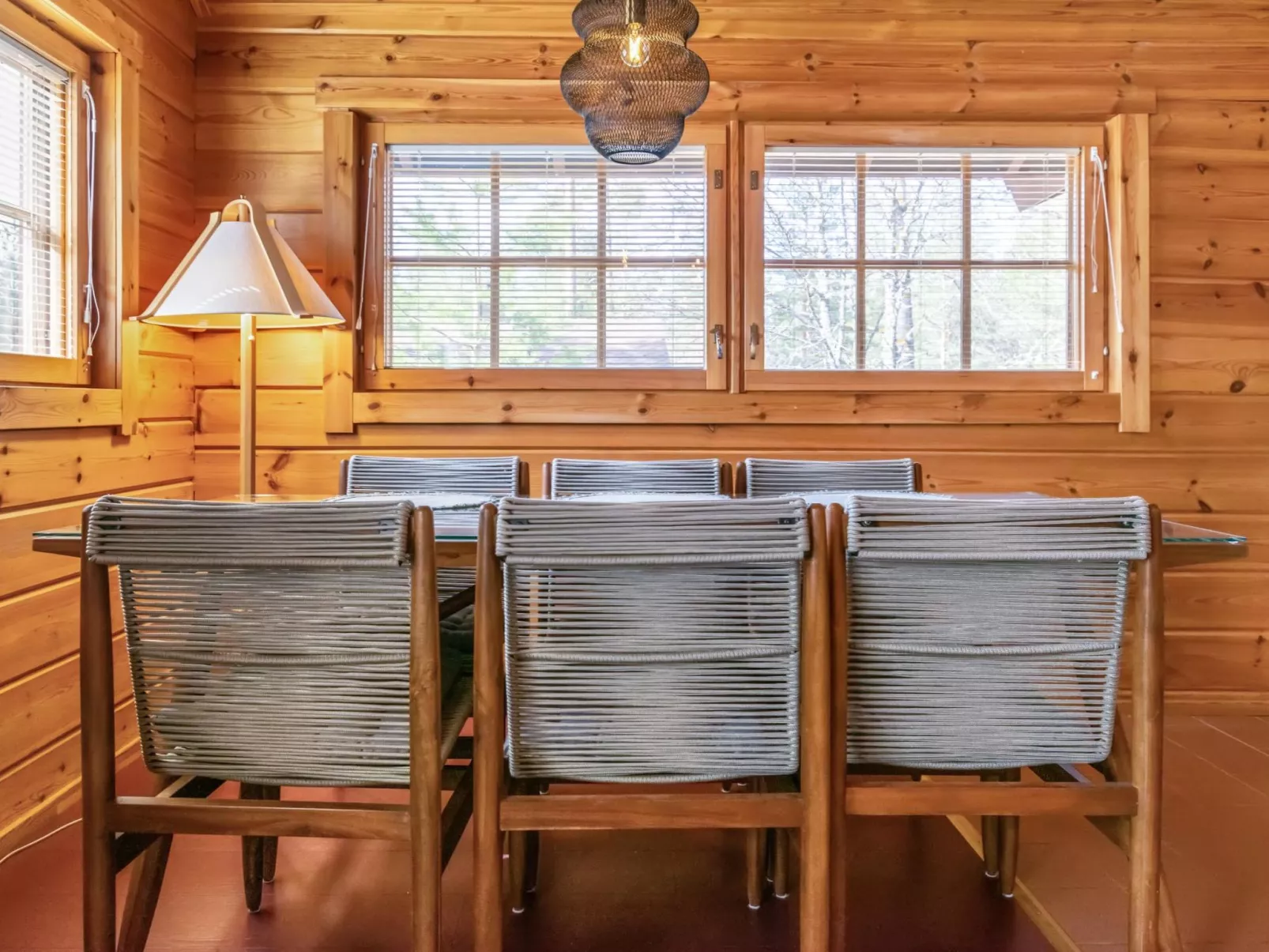 Villa virkeä - Binnen