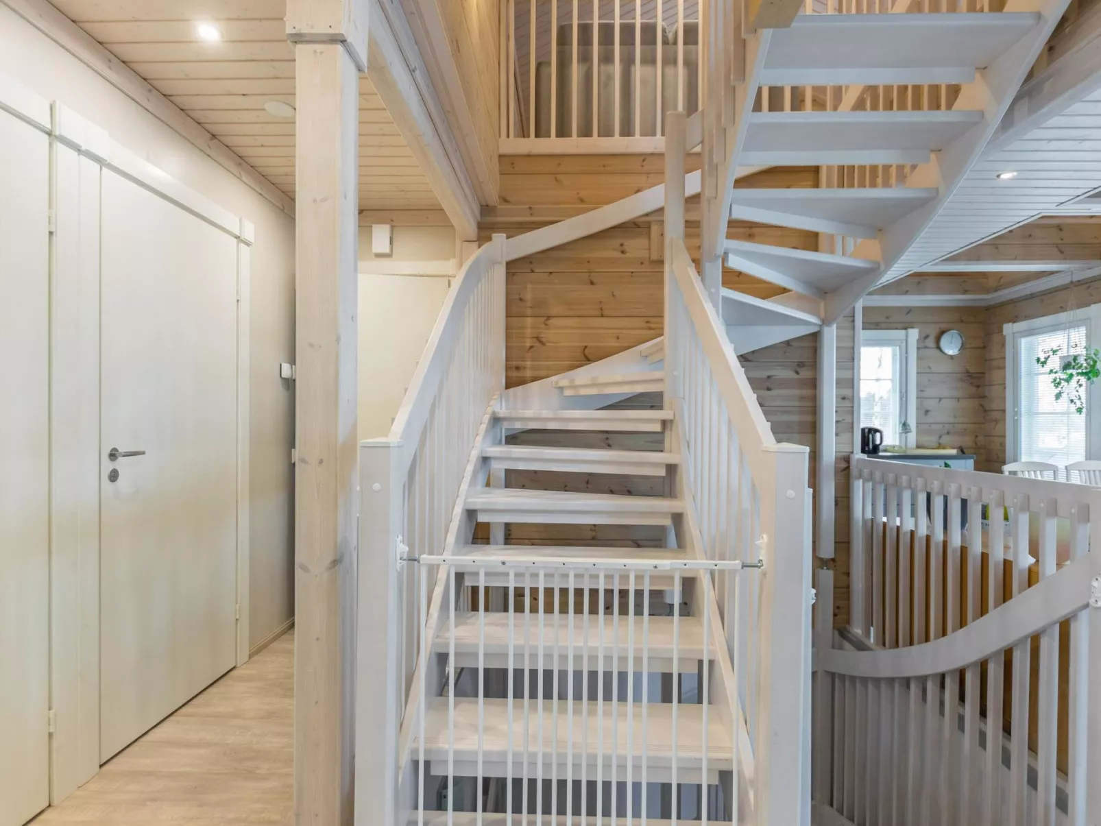 Villa iloinen - Binnen