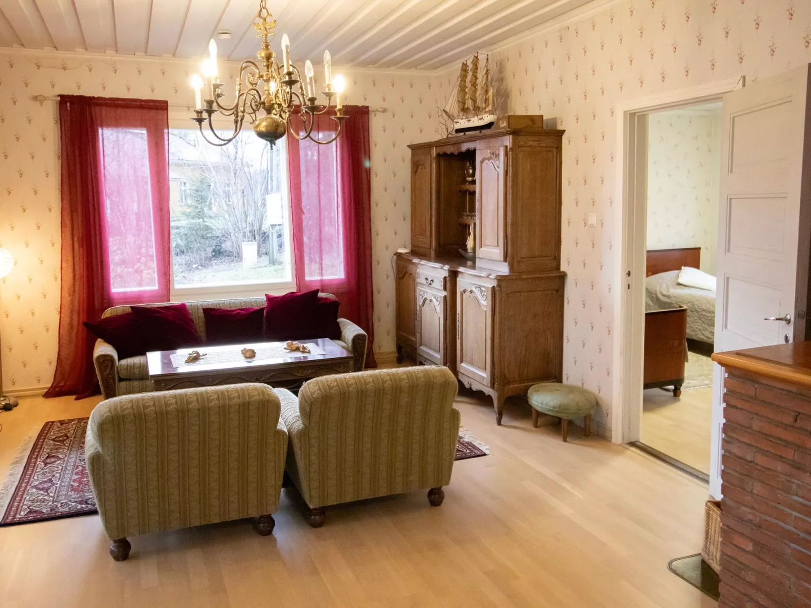 Villa rauhala - Binnen