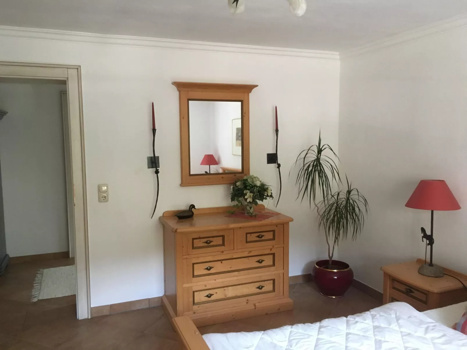 Idyllische Ferienwohnung in sonniger Hanglage - Binnen