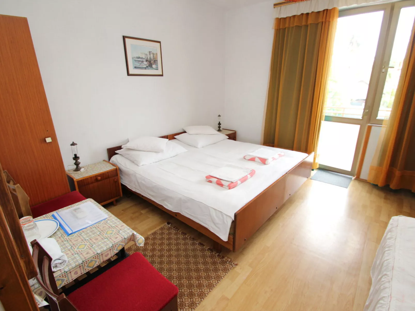 Vintage Guest Room Cerisnja / HR-11059-05 - Binnen