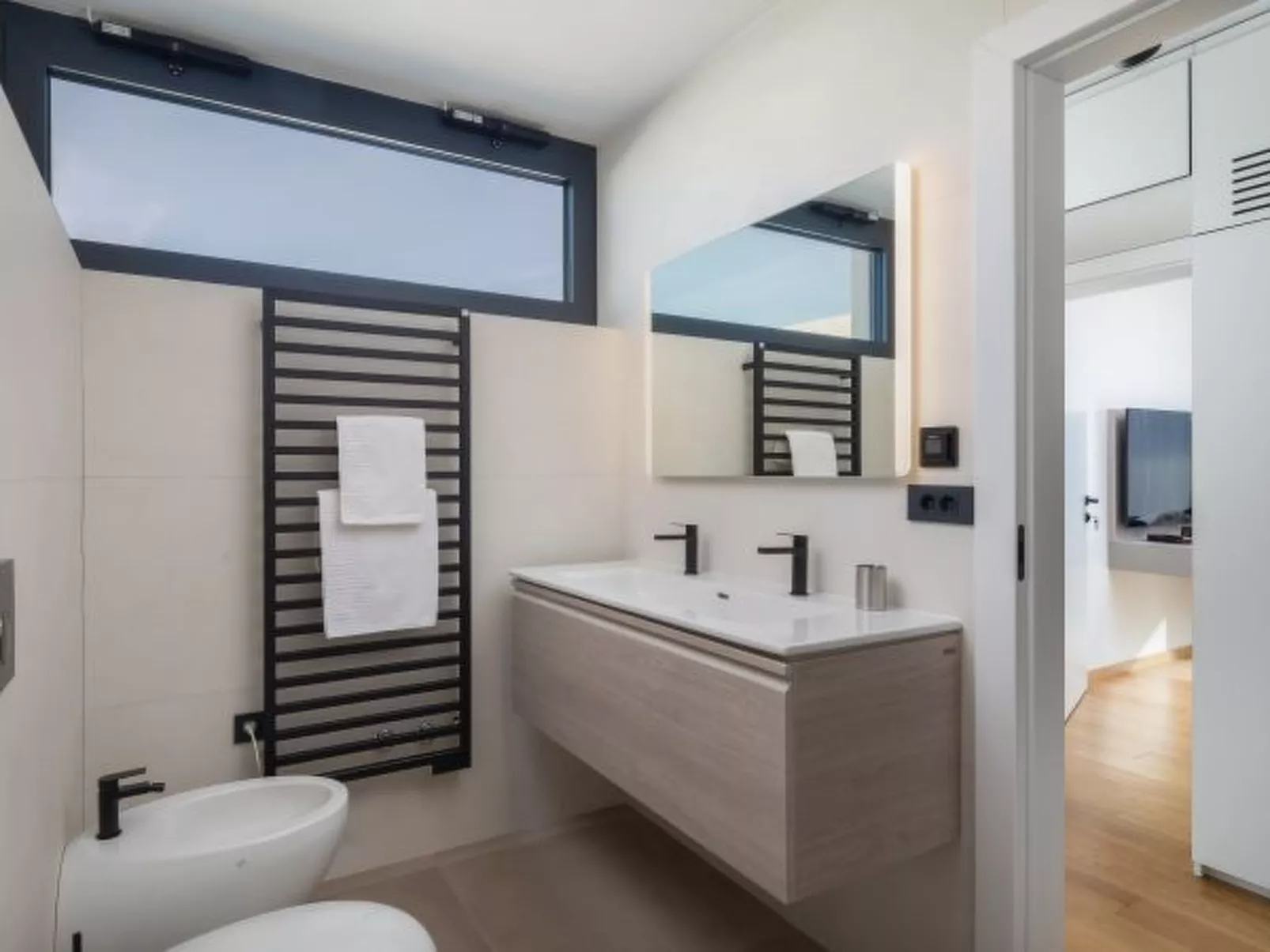 Villa Acacia with heated pool - Image-tags.info