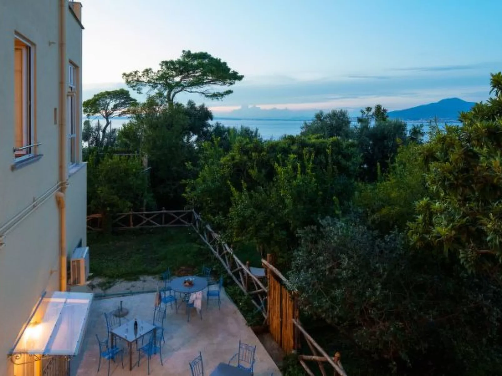 La Veranda di Villa Preziosa al Pizzo - Image-tags.info