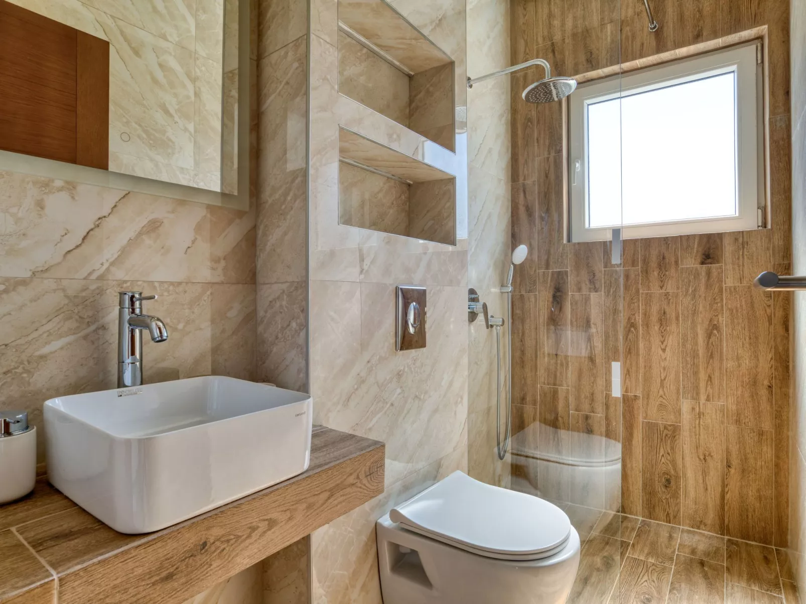 Ljubica Superior 3-Zimmer-Apartment mit Meerblick - Binnen