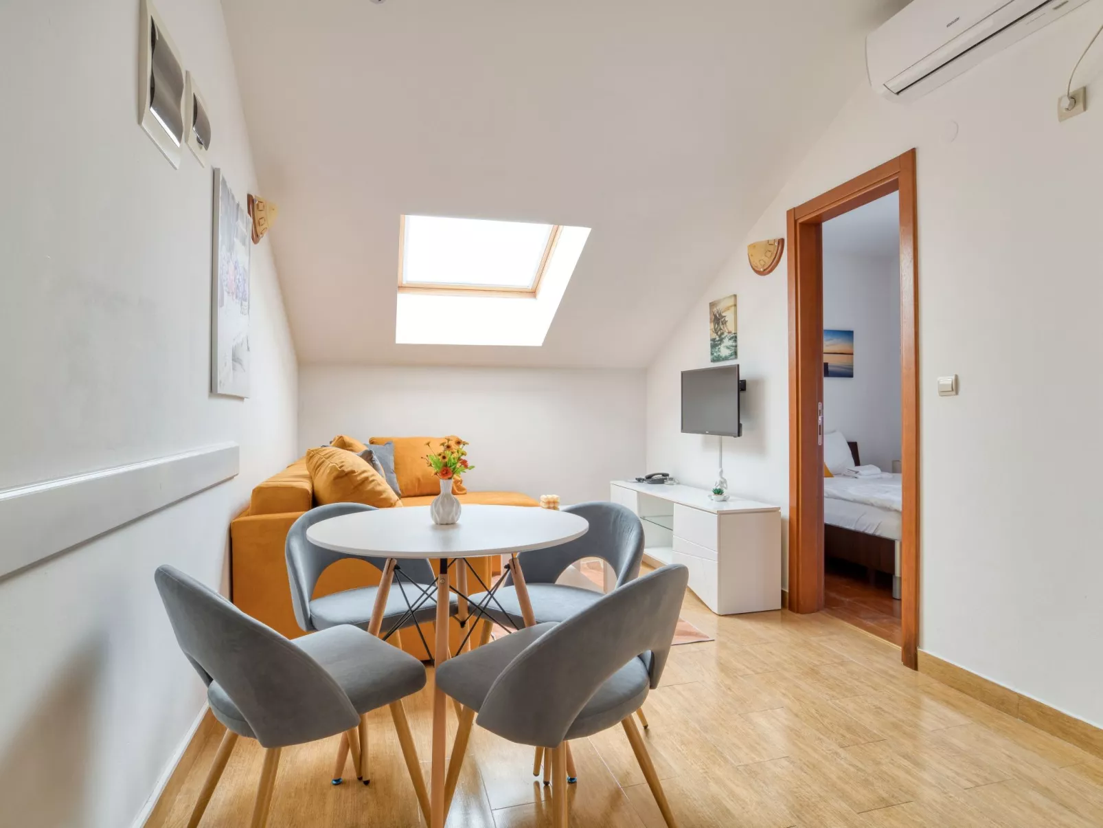 Wohnung "Clasik" mit Balkon - Binnen