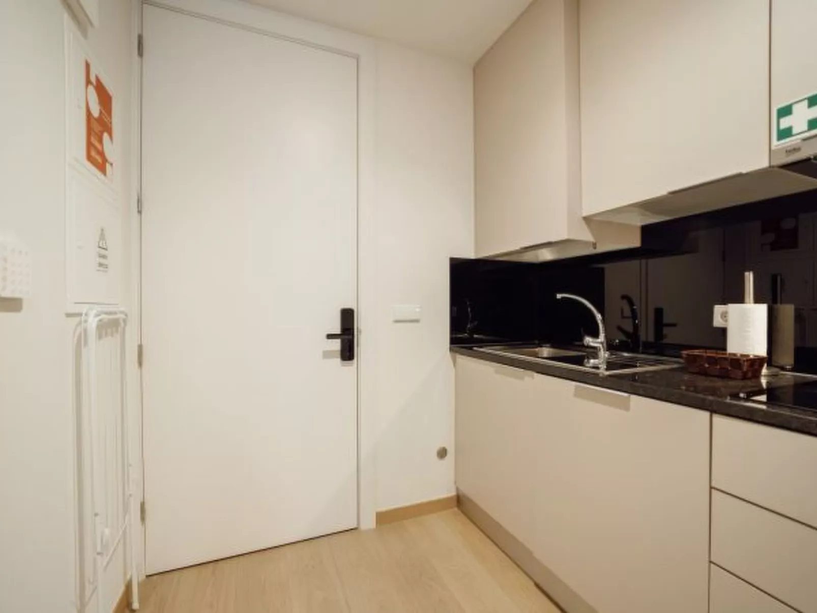 CARMO RESIDENCE PORTO - S. HELENA by VACATIONY - Binnen