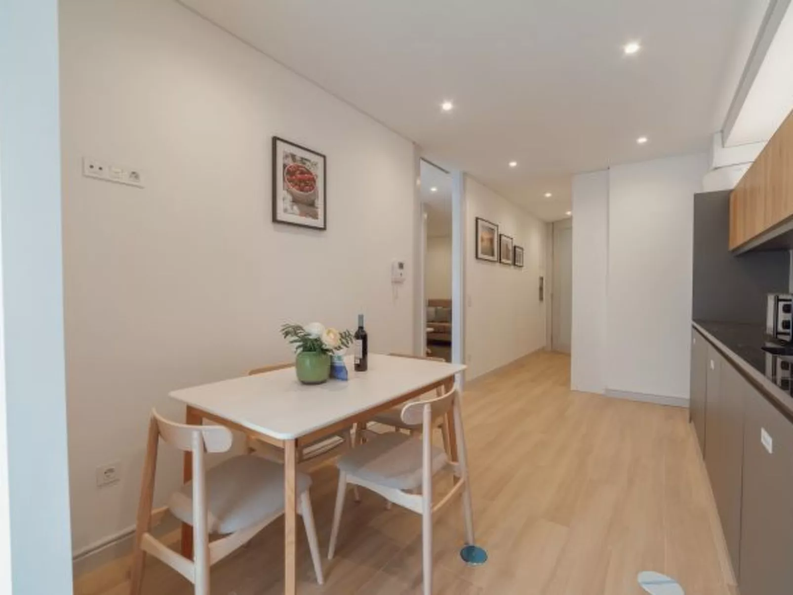 HEART OF PORTO APARTMENT G by VACATIONY - Binnen