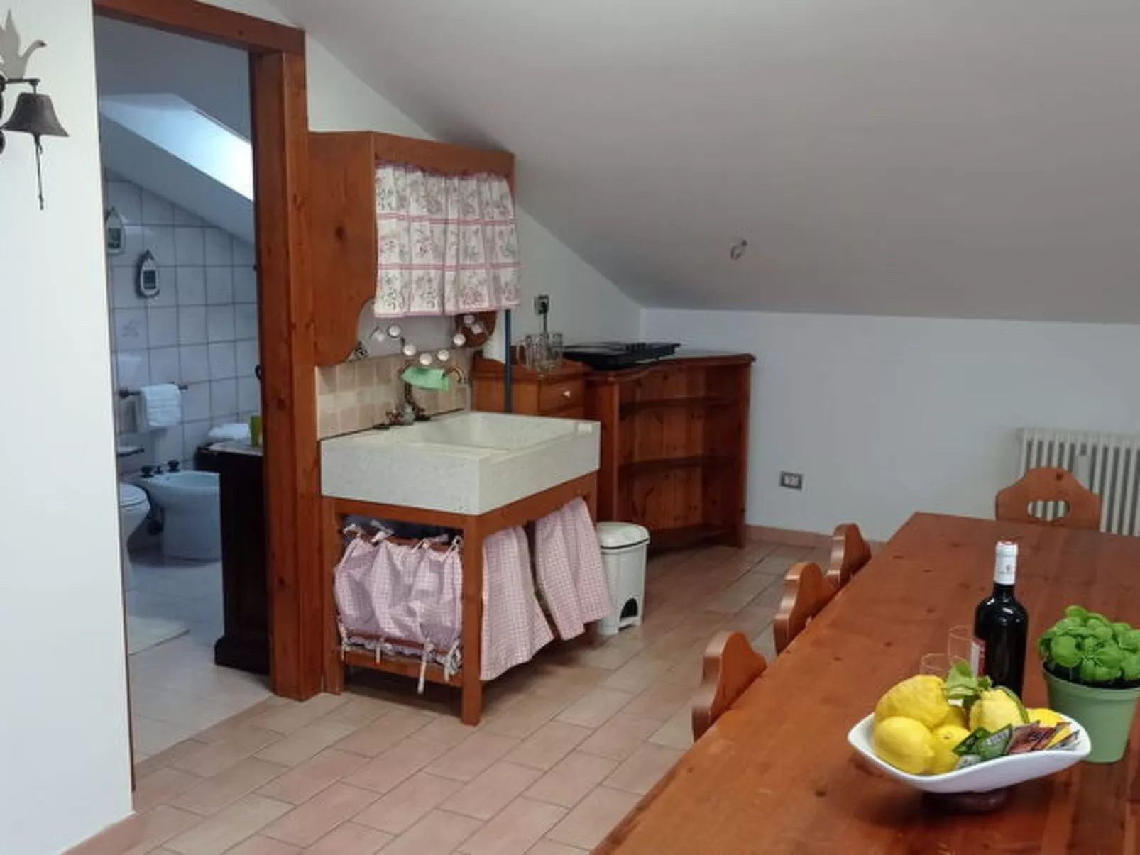 L'attico Di Castelfidardo - Binnen