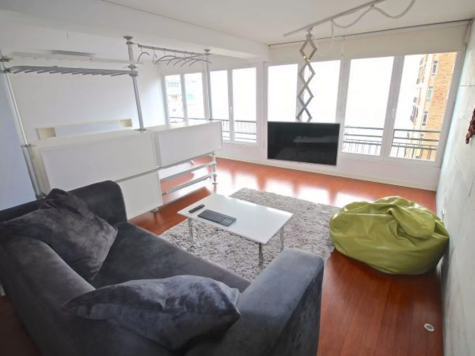 LOFT CON VISTAS AL MAR - Binnen